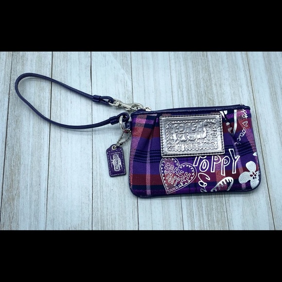 Coach Poppy Wristlet - Picture 2 of 2